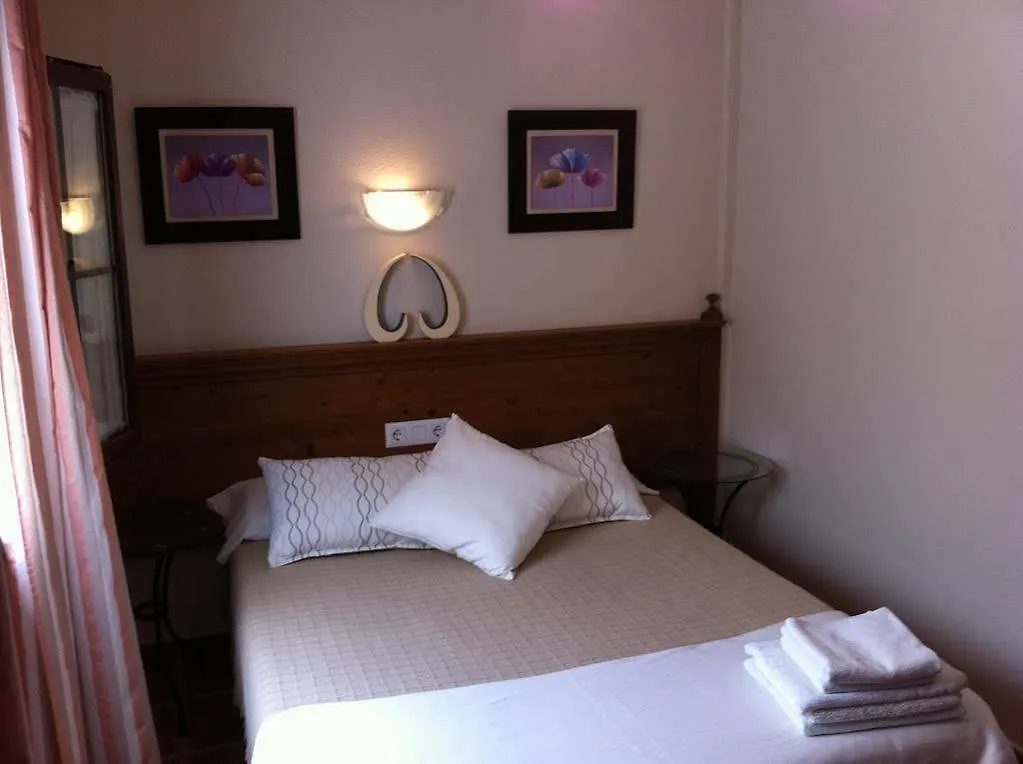 *** Guest house Hostal Costa De La Luz Conil De La Frontera Spain