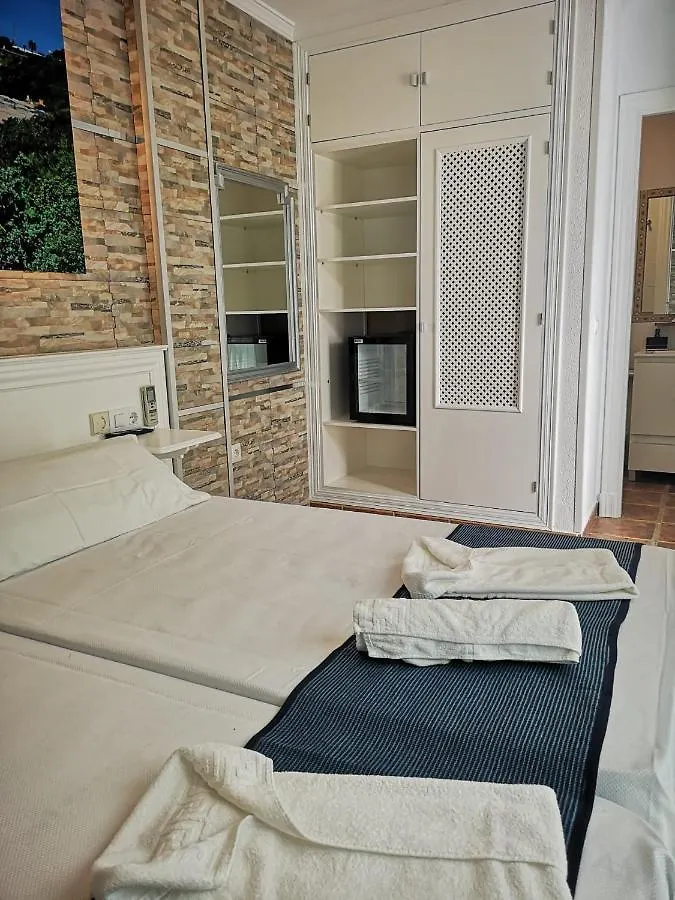 Hostal Costa De La Luz Conil De La Frontera Guest house